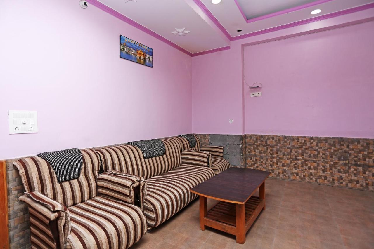 Oyo 19406 Hotel Janta Palace Almora Bagian luar foto