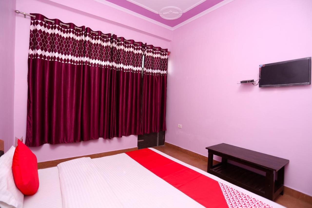 Oyo 19406 Hotel Janta Palace Almora Bagian luar foto
